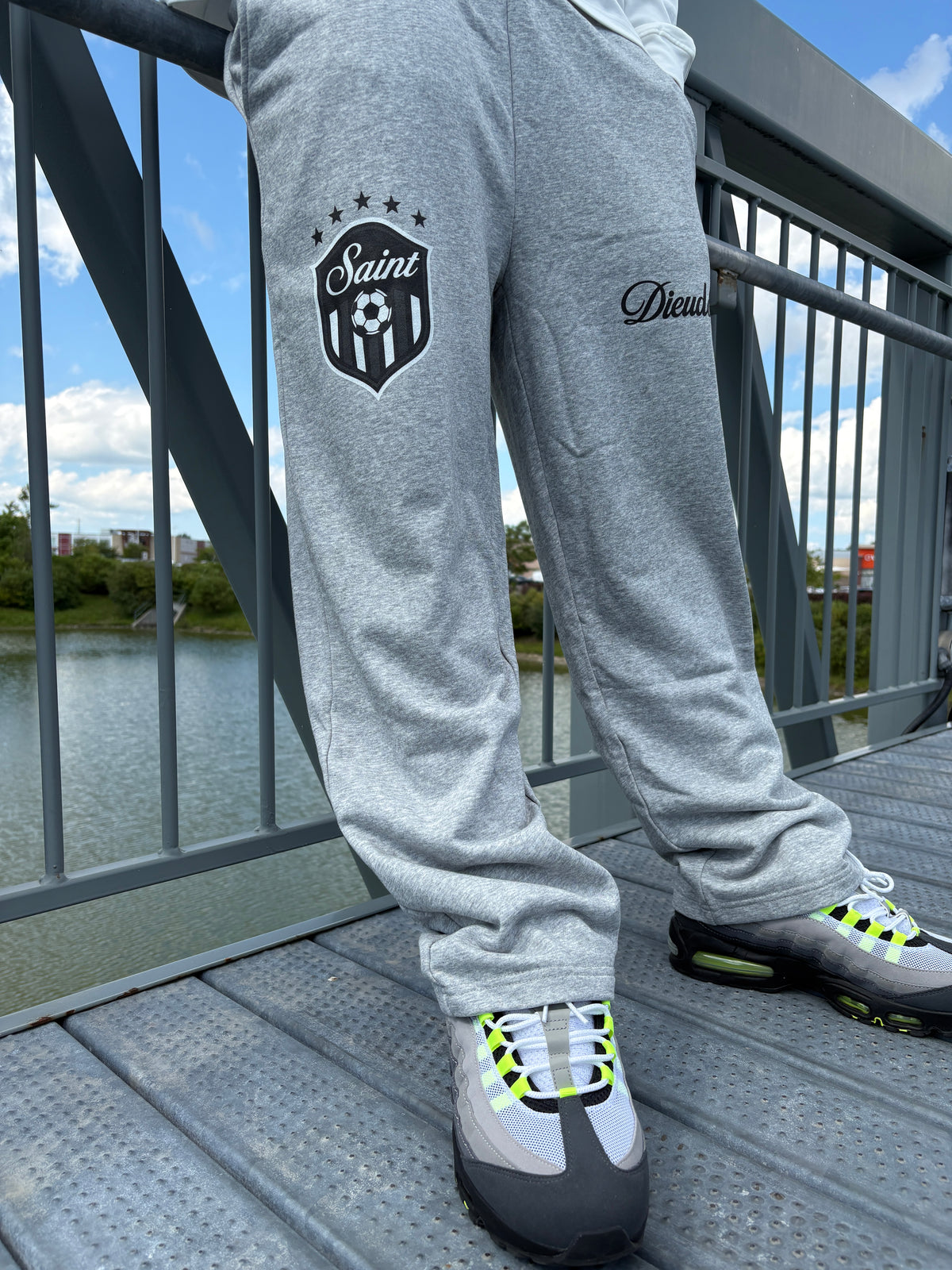 SAINT F.C. SWEATPANTS [GREY]