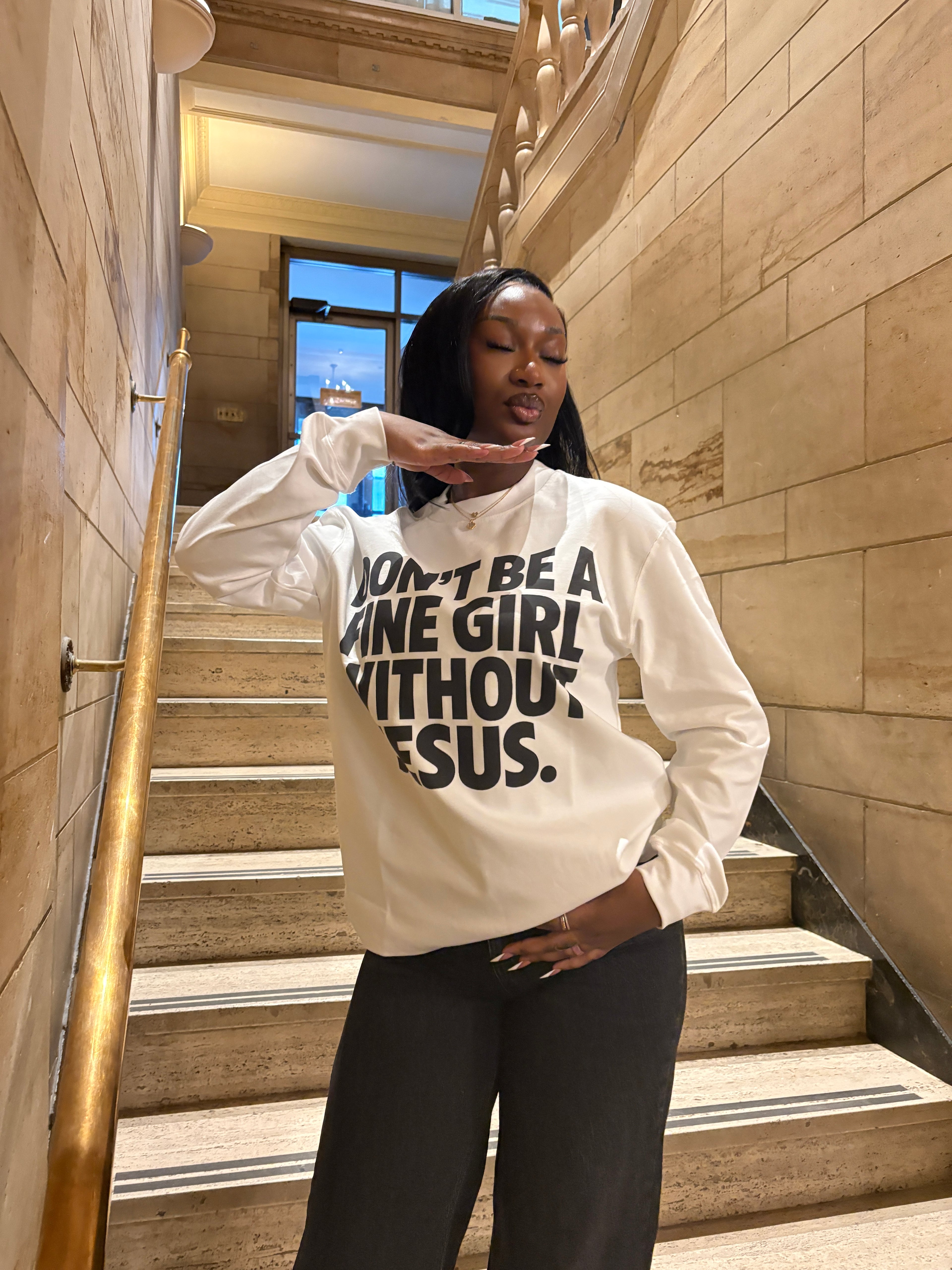FINE GIRL WITH JESUS LS [WHITE] - DSC TOR