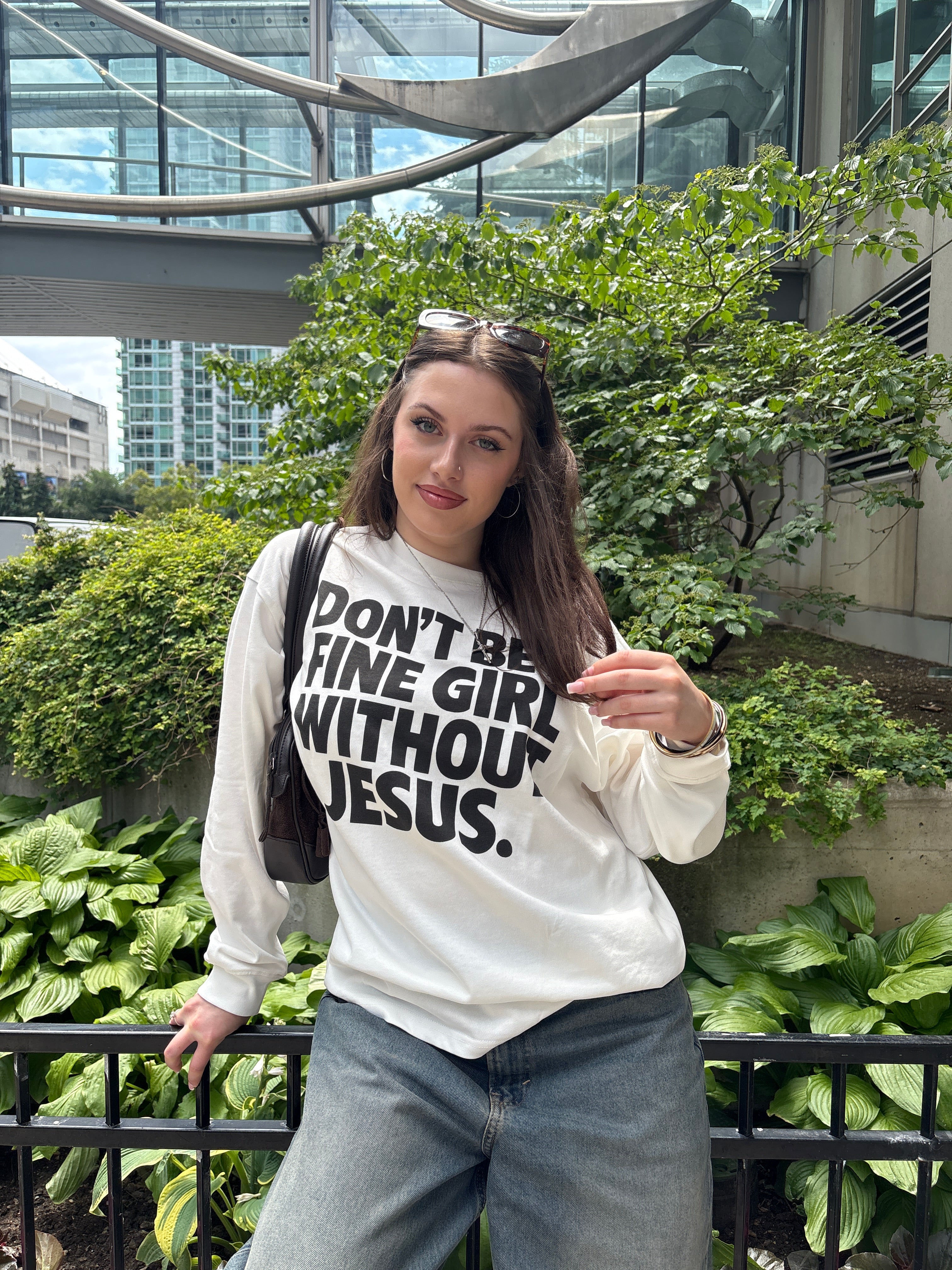 FINE GIRL WITH JESUS LS [WHITE] - DSC TOR