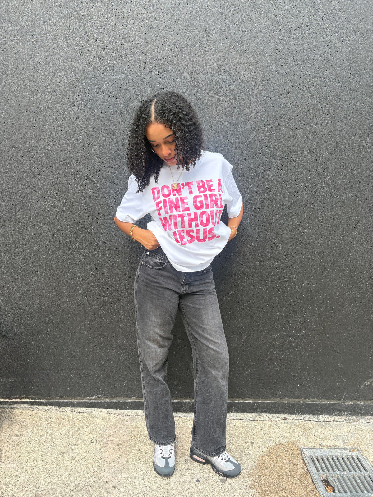 FINE GIRL WITH JESUS TEE [PINK CAMO]