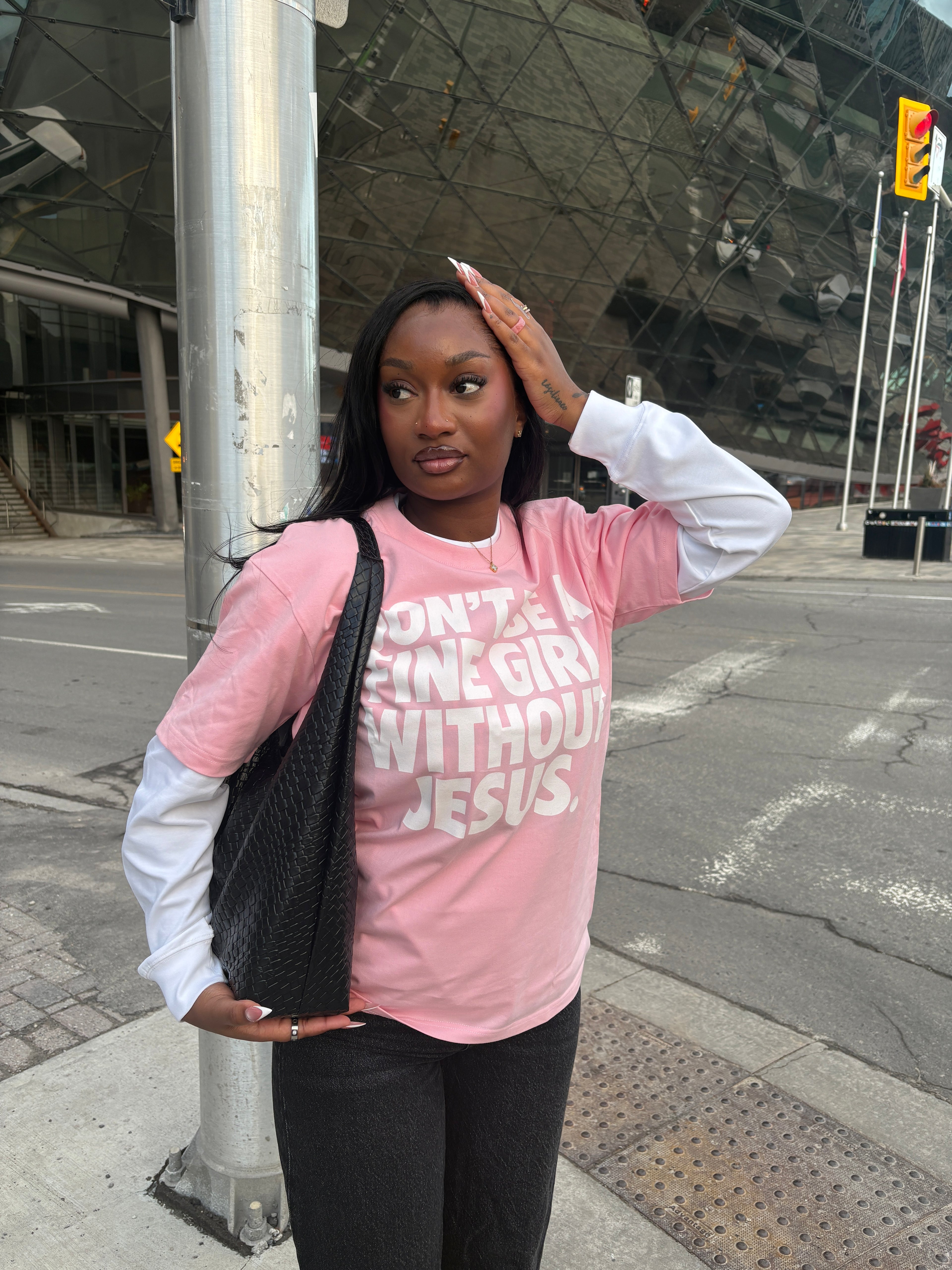 FINE GIRL WITH JESUS TEE [PINK] - DSC TOR